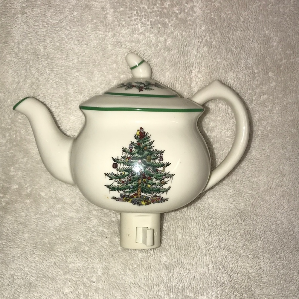 Spade Christmas Tree Tea Pot Ceramic Nightlight - Pre Owned